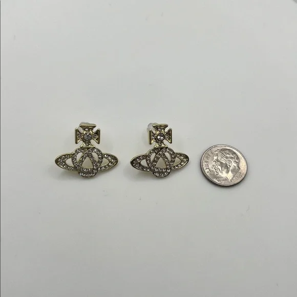 1469. Elegant Gold and Silver Earrings - Picture 2 of 3